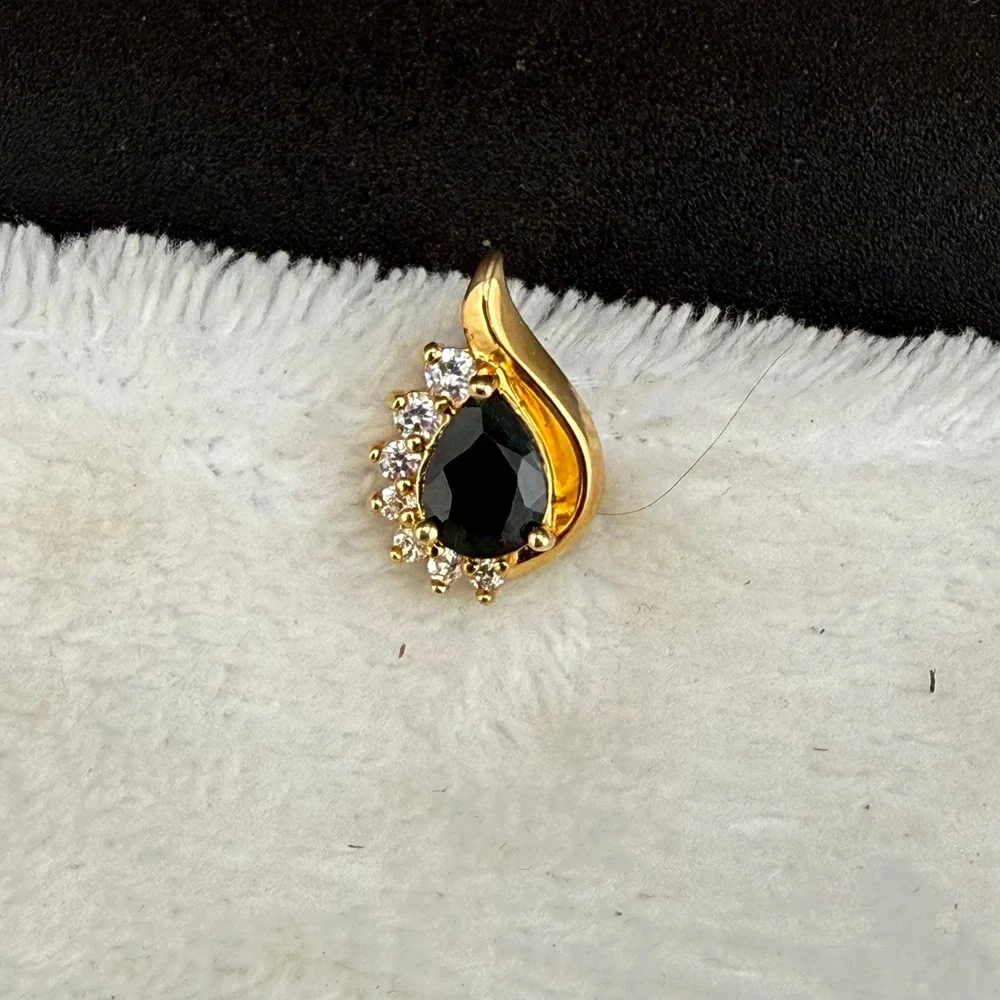 Vintage WM Pendant Gold Tone Black Pear Cut Teardrop Sterling Silver 925